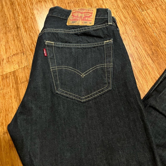 Levi's 501 Button Fly Straight Leg Dark Wash Blue Jeans. 33 waist X 32 inseam. - Picture 8 of 15